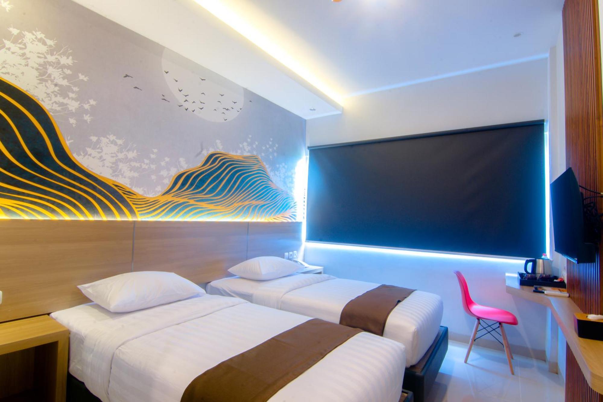 Front One Hotel Purwodadi Purwodadi  Екстериор снимка